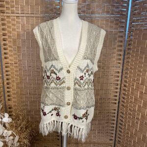 Cream Knit Fringe Button-Up Vest with Floral Embroidery